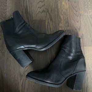 Real soft leather zip up boots from capezio